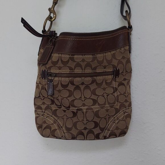 Vintage Coach Signature C Monogram Crossbody Bag - Picture 6 of 16